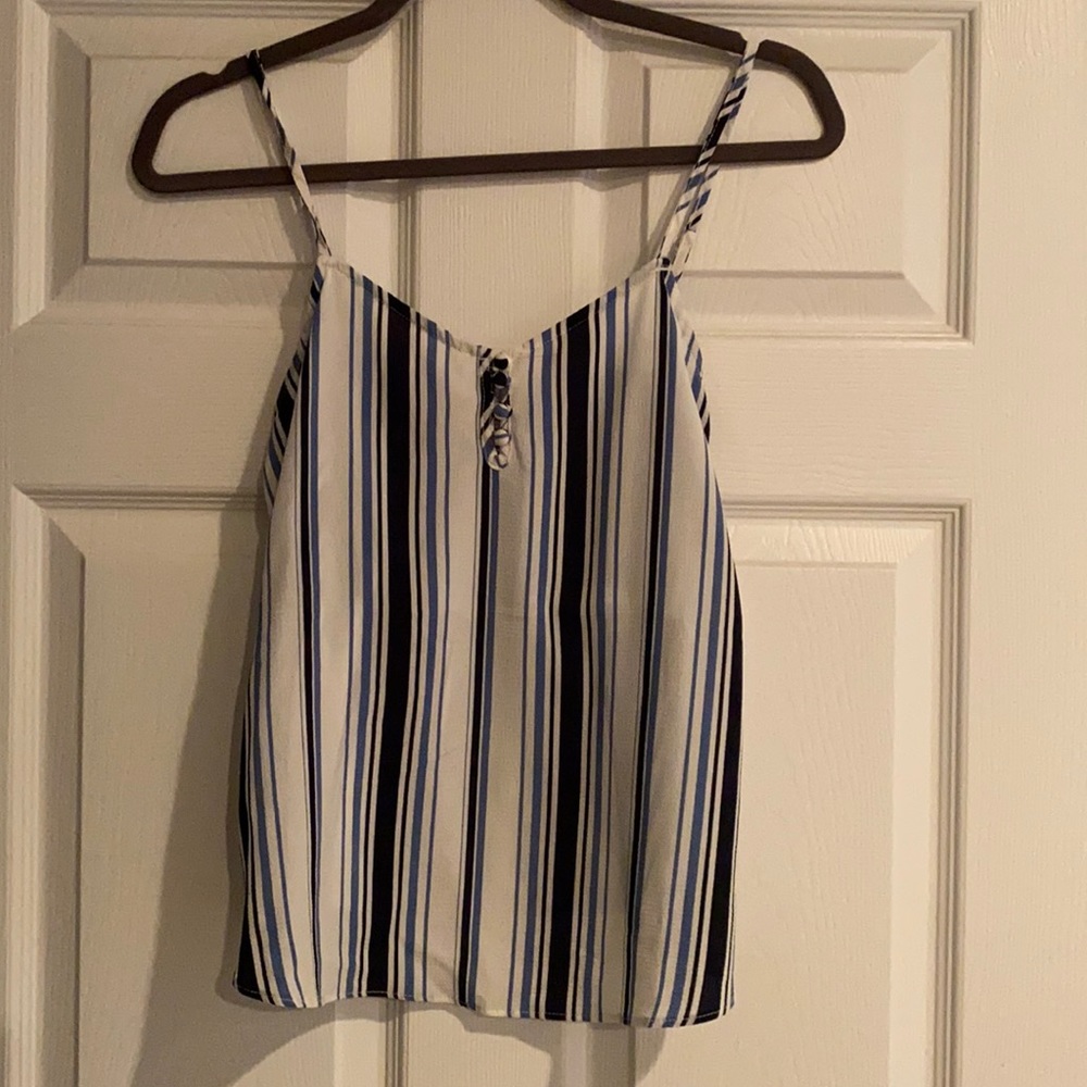 Cute summer top!